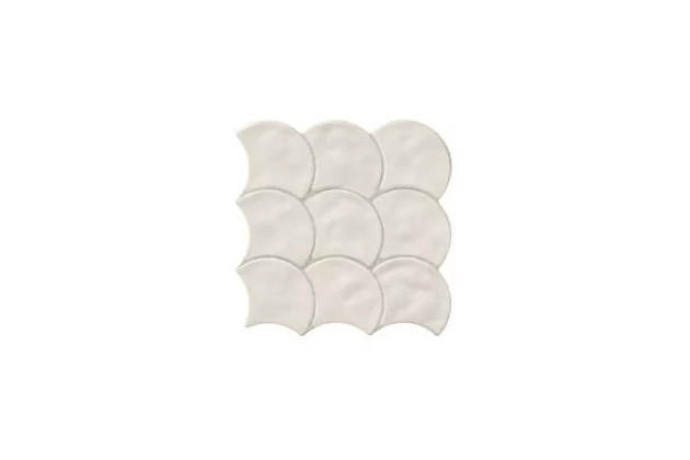 Scale White 30,7x30,7. Biała płytka gresowa w kształcie łuski