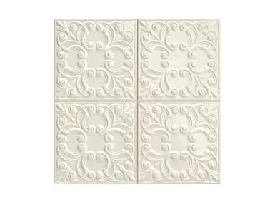 Tin Tile Zinc 44x44. Srebrna płytka ścienna z wzorem ornamentu